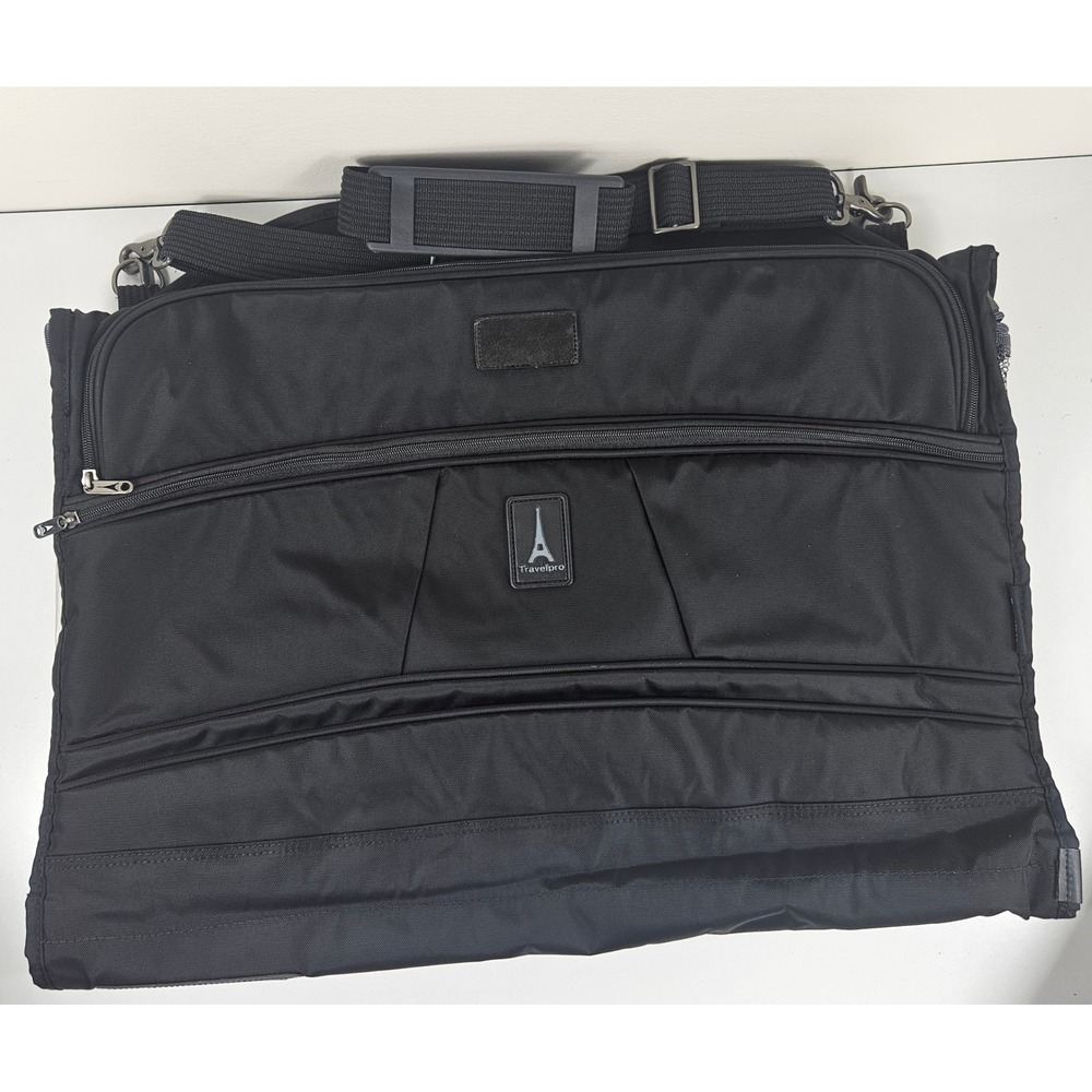 Travelpro Crew Hanging Bi-Fold Garment Bag Ballistic Nylon Luggage Carry-On